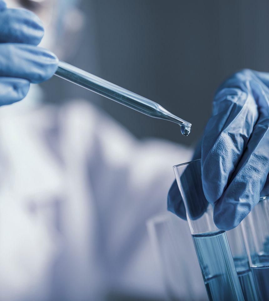 UDCA는 천연물 소스를 활용한 고순도 원료로, <br class='mo'>효소 기반 친환경 공정을 통해 <br class='pc'/>높은 수율을 실현하며 <br class='mo'>현재 프랑스, 독일, 일본 등 29개국 이상에 수출되고 <br class='mo'>있습니다. <br class='pc'/>Enavogliflozin은 Flow System 기반 <br class='mo'>합성 공정을 확립하고 PV를 완료하였습니다.<br class='mo'><br class='pc'/>DCA는 효소 기반 합성으로 안정적 공급 체계를 <br class='mo'>갖추었으며, <br class='pc'/>바이러스 불활화 기술을 적용한 동물소스 <br class='mo'>기반 생산 공정을 통해 PV까지 완료했습니다.